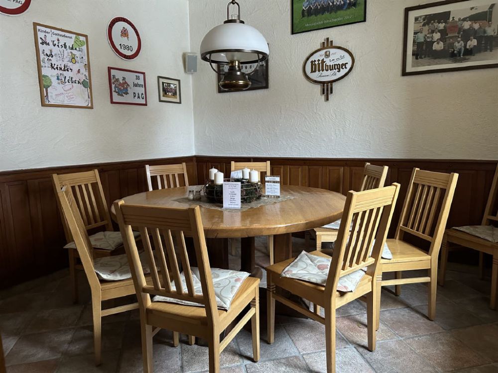 Wohn- und Geschäftshaus "Preis auf Anfrage"