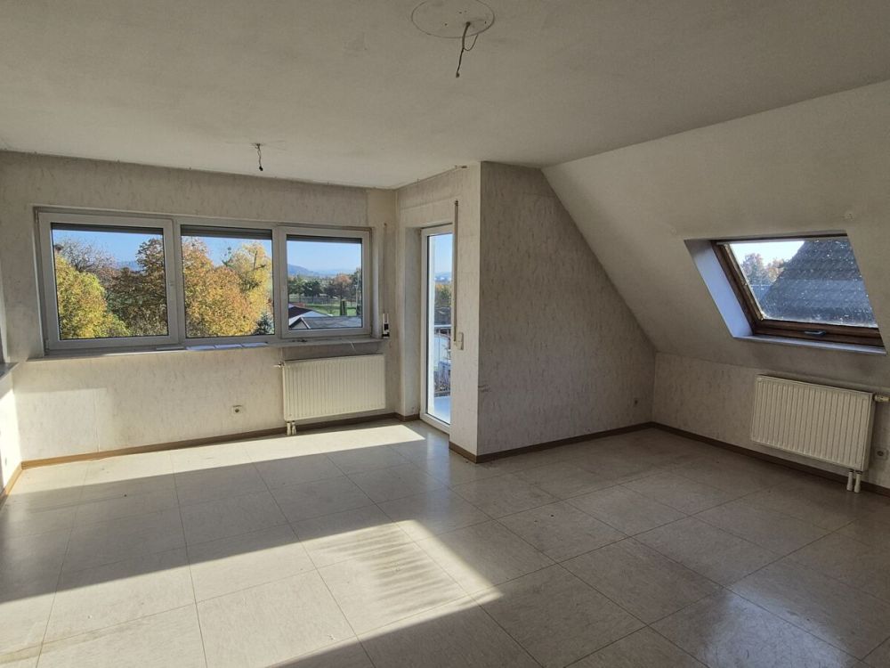 Ihr neuer Wohlfühlplatz unter dem Dach – mit Balkon und Raum für Ideen