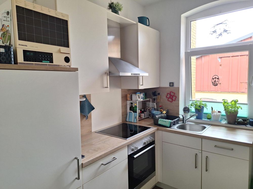 Kleinste Whg. unten rechts, moderne Einbauküche