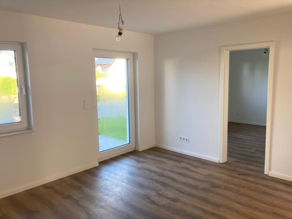 Kernsaniertes Reihenendhaus mit zwei separaten Wohneinheiten am Ellenberger Forst