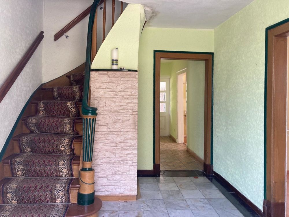 Renovierungsbedürftiges Fachwerkhaus mit Nebengebäude in Lindlar-Kapellensüng