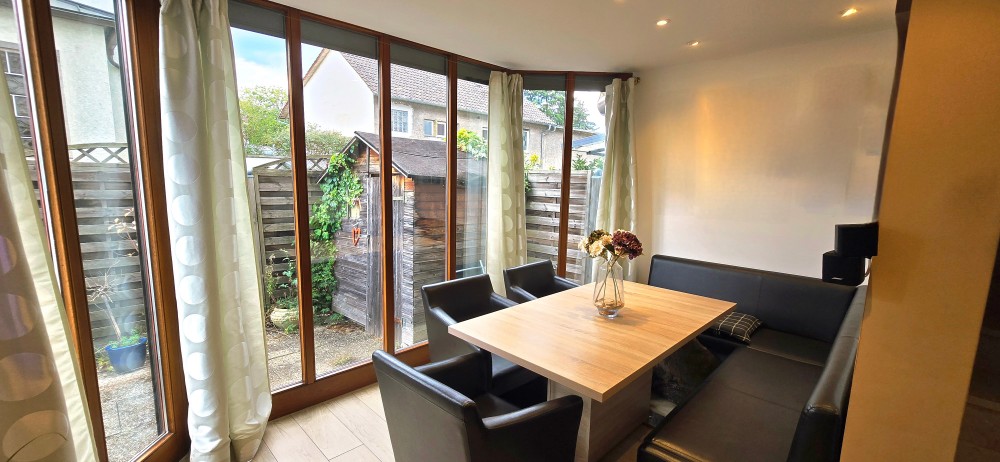 Charmante, möblierte Doppelhaushälfte in guter Lage von Raunheim – renoviert und familienfreundlich