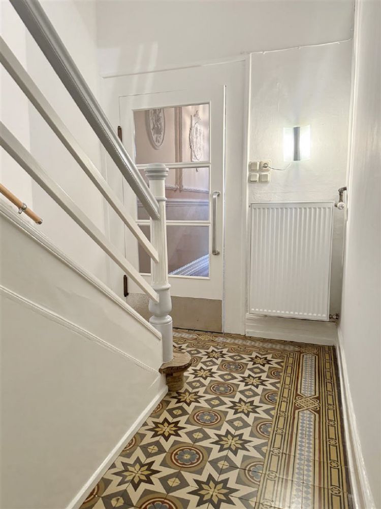 Stattliches Wohn- und Geschäftshaus in exponierter Lage