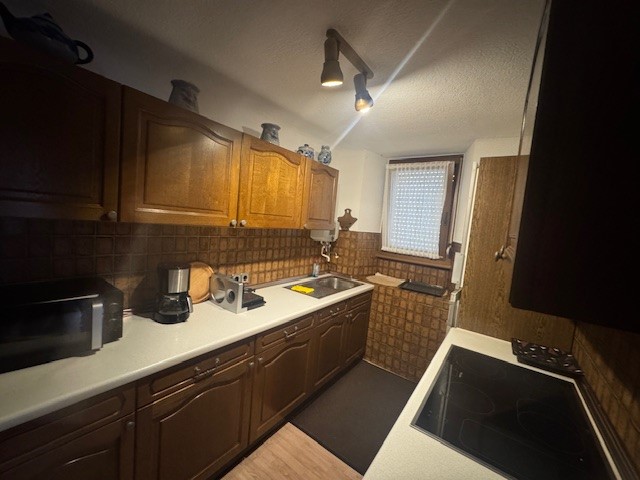 Wohnhaus mit zusätzlichem Wiesengrundstück