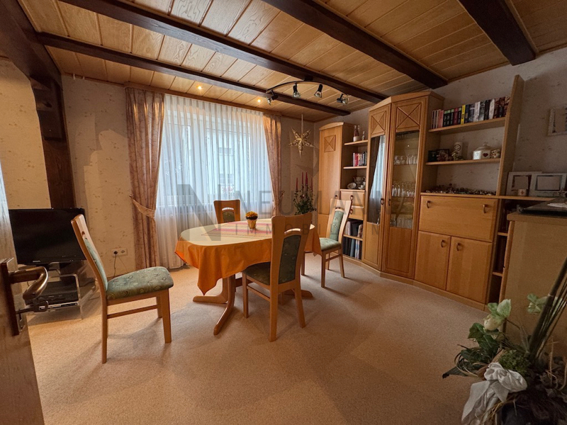 Großes Mehrfamilienhaus mit Garten in schöner Lage von Mörfelden