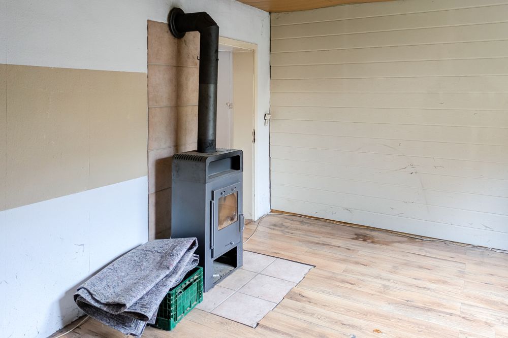 Selbermacher aufgepasst: Haus mit großem, naturnahen Grundstück und vielen Nutzungs-Möglichkeiten!