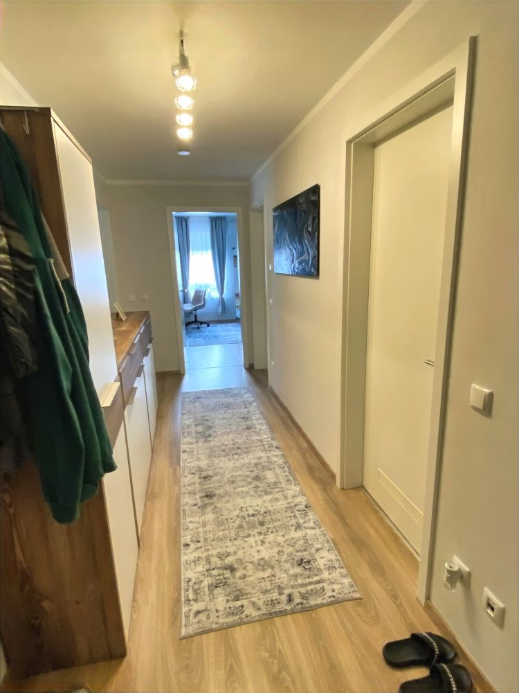 Großzügig geschnittene 3-Zimmer-Wohnung im Zentrum von Neufahrn