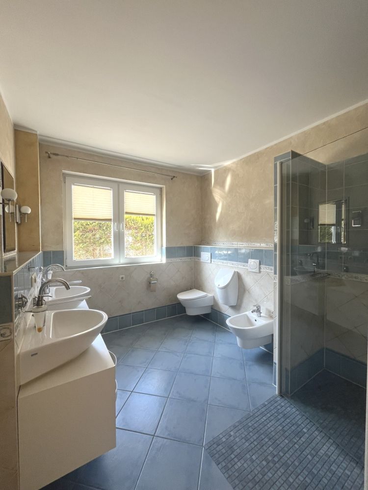 ''Sie werden ein größeres Haus brauchen''
 Kühlungsborn-West / Holmblick