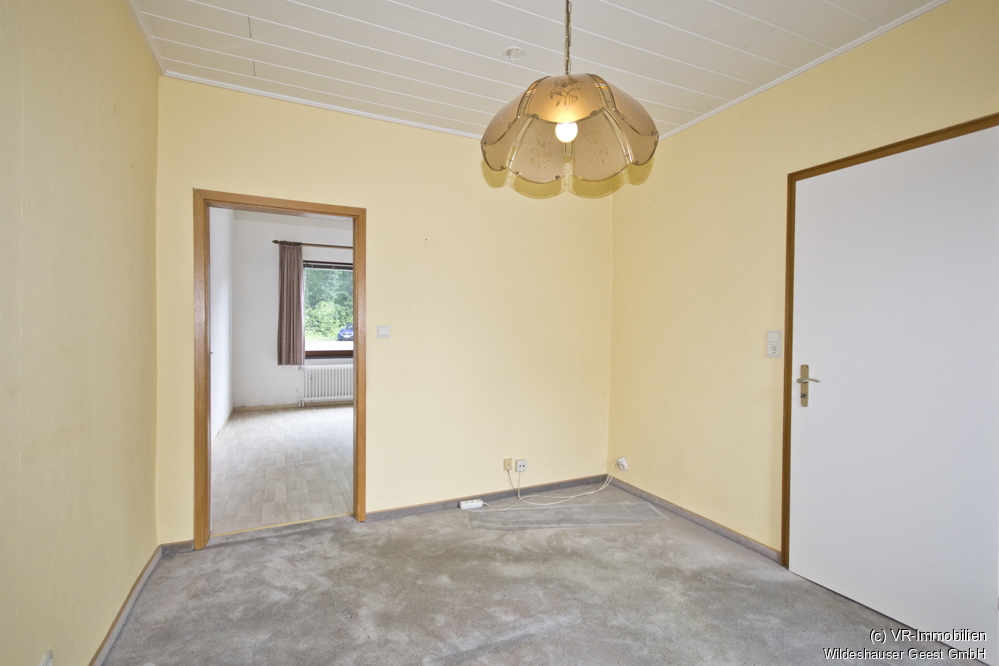 Einfamilienhaus mit Einliegerwohnung in zentraler Lage