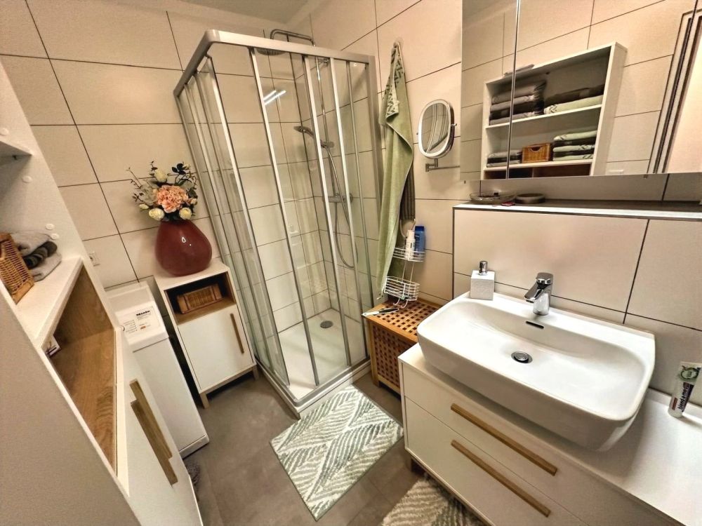 Große Dachgeschosswohnung in Ismaning