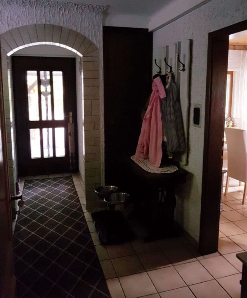 Einfamilienhaus in Alleinlage mit großem Grundstück und eigenem Wald