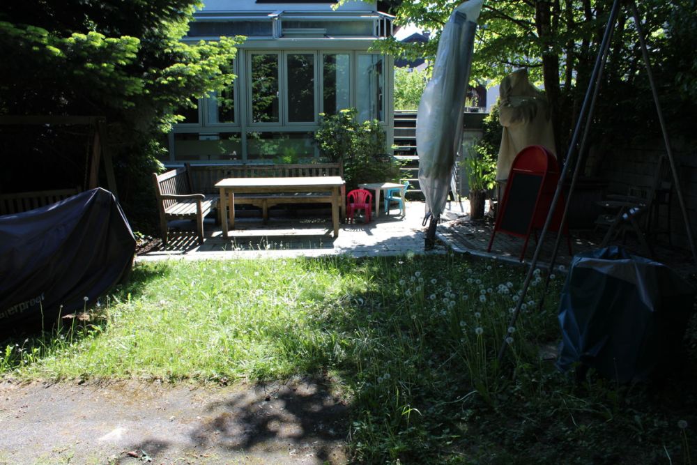 Hofheim-Toplage
Wunderbare Doppelhaushälfte mit Einliegerwohnung