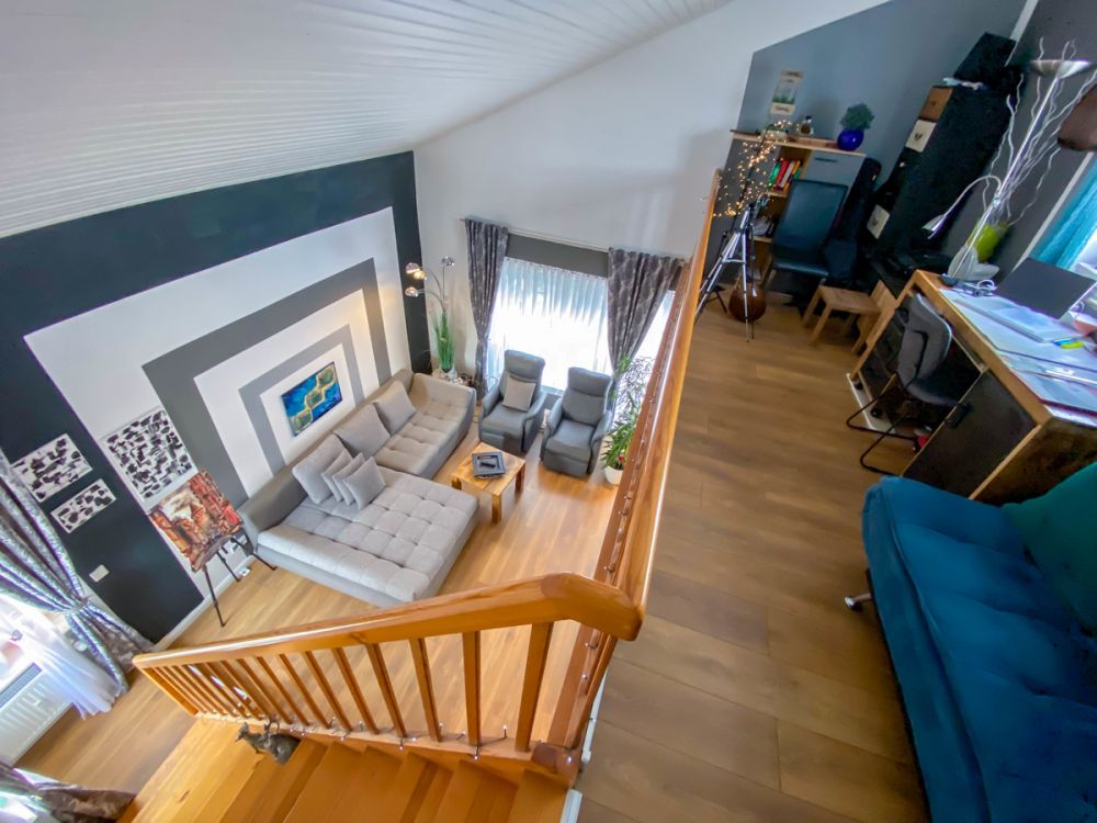 Charmantes Penthouse-Feeling: Großzügige Wohnung mit Dachterrasse in Reinheim