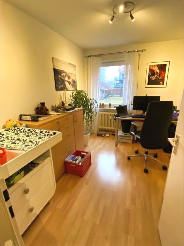 Kinderzimmer / Büro
