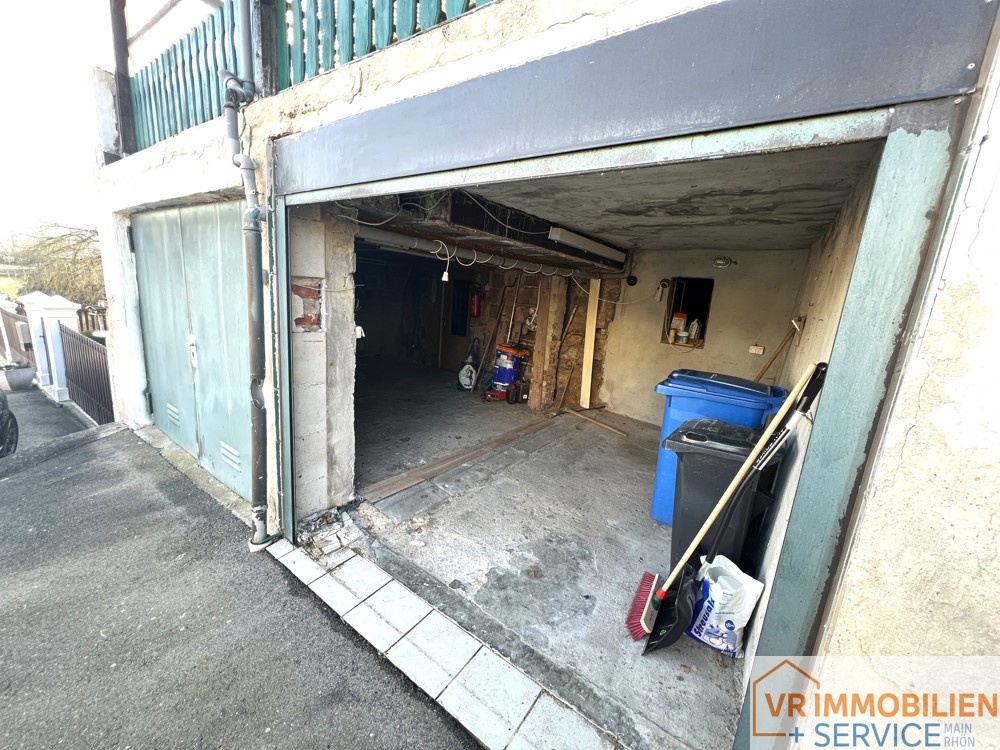 Doppelhaushälfte mit zwei Wohneinheiten und großem Potenzial in 98617 Meiningen-Walldorf