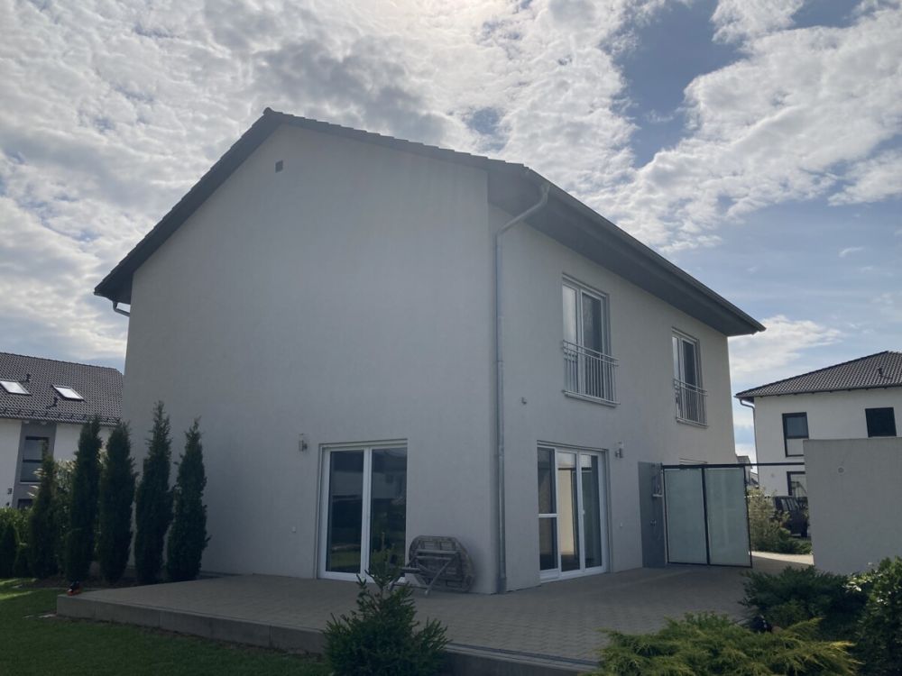 Sofort einziehen und wohlfühlen - Neuwertiges Einfamilienhaus in der Schloßstadt Schillingsfürst!