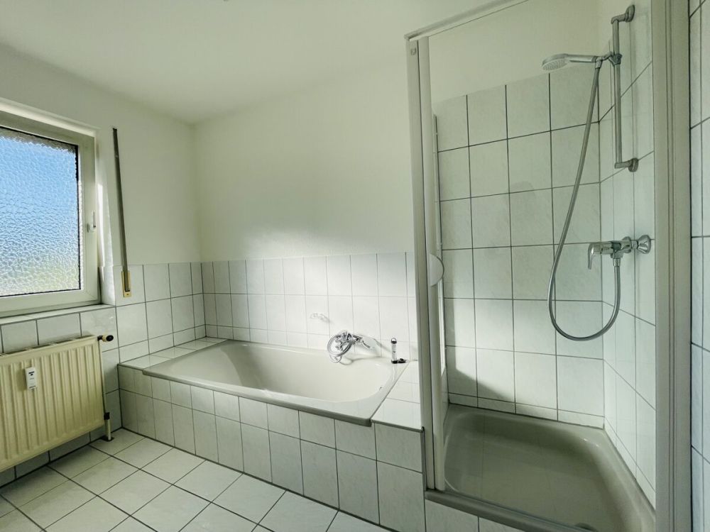 Schöne zwei Zimmer  Eigentumswohnung in Mörfelden-Walldorf - 1. Obergeschoss