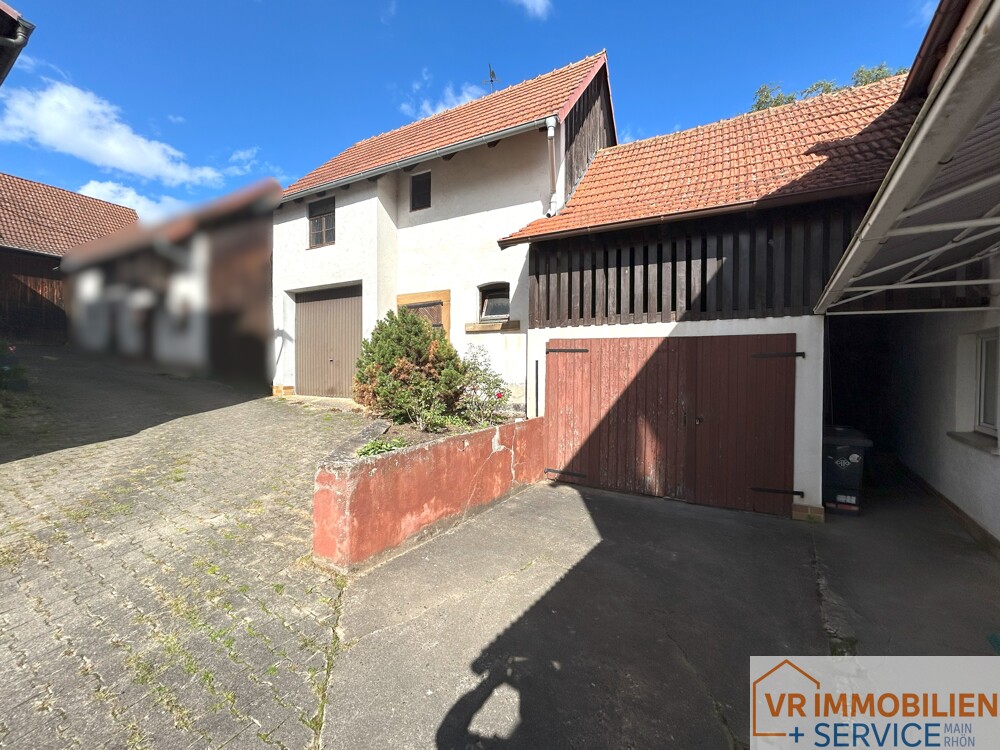 Wohnen & Leben auf dem Land: Großzügiges Wohnhaus mit Halle und Garten in 97633 Gollmuthhausen!