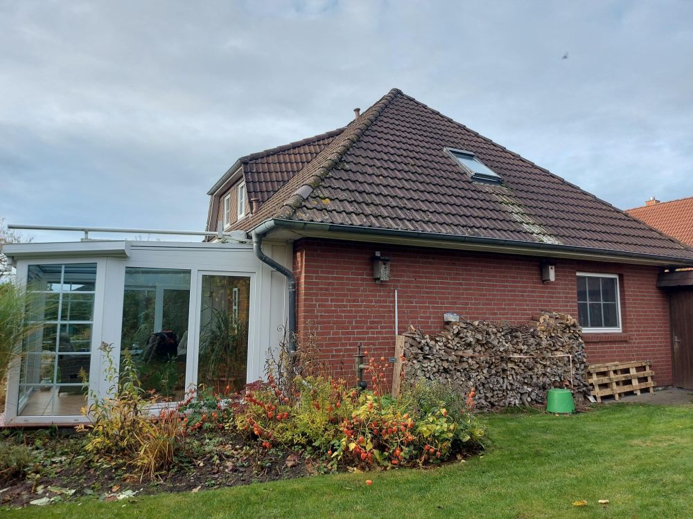 Sehr schönes Einfamilienhaus in der Nähe zum Nord-Ostsee-Kanal mit Wintergarten und Carport