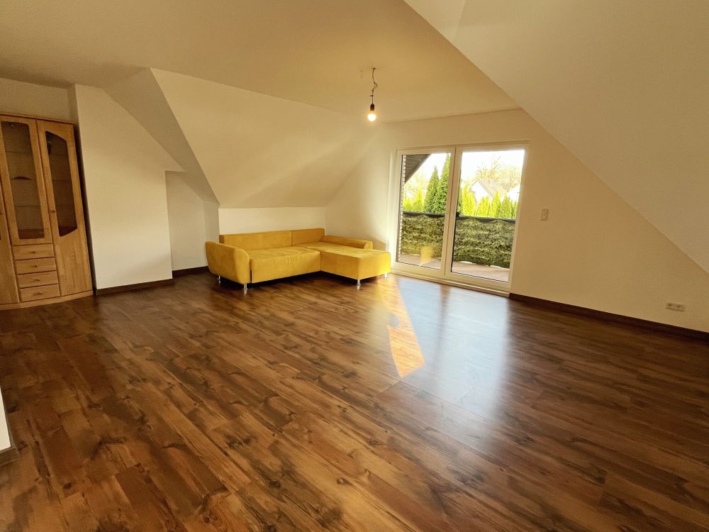 Wohn- Ess- und Schlafbereich ELW DG