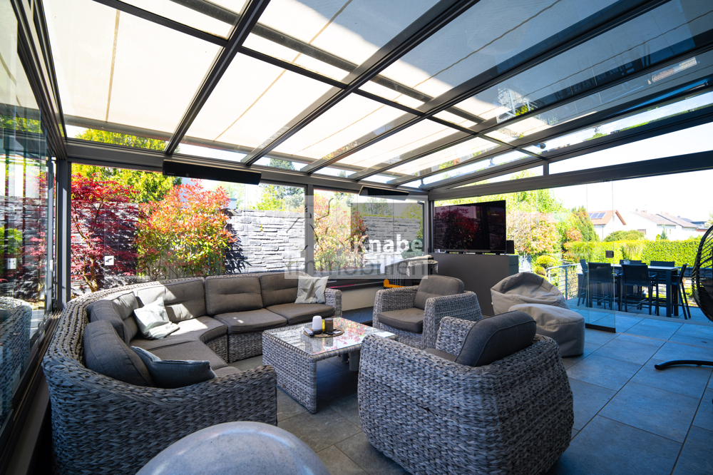 Sonnenverwöhnte Architektur trifft exklusiven Wohnkomfort!