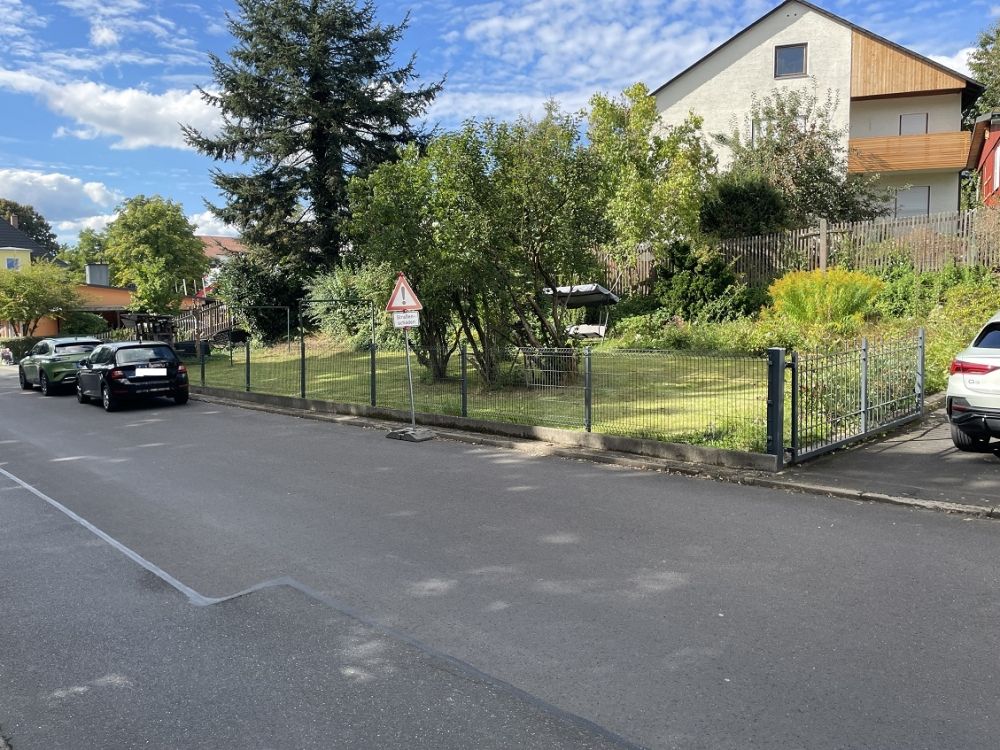 Renovierungsbedürftiges Einfamilienwohnhaus am Stadtrand von Neustadt a. d. Waldnaab