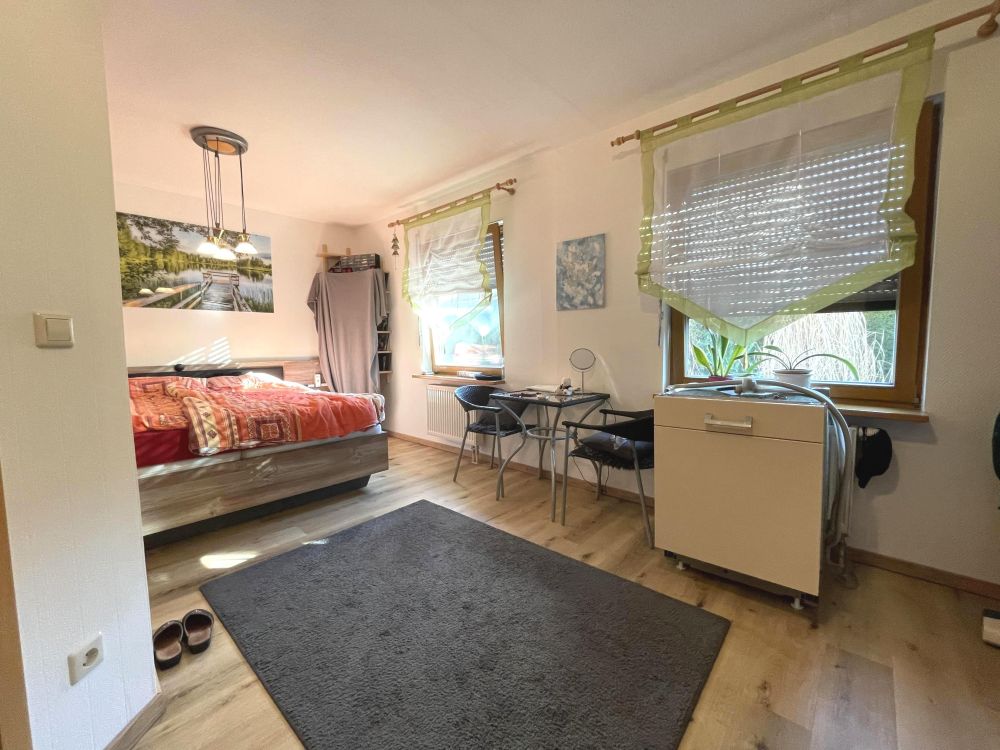 ZWEIFAMILIENHAUS + SOUTERRAIN IN DÖSINGEN