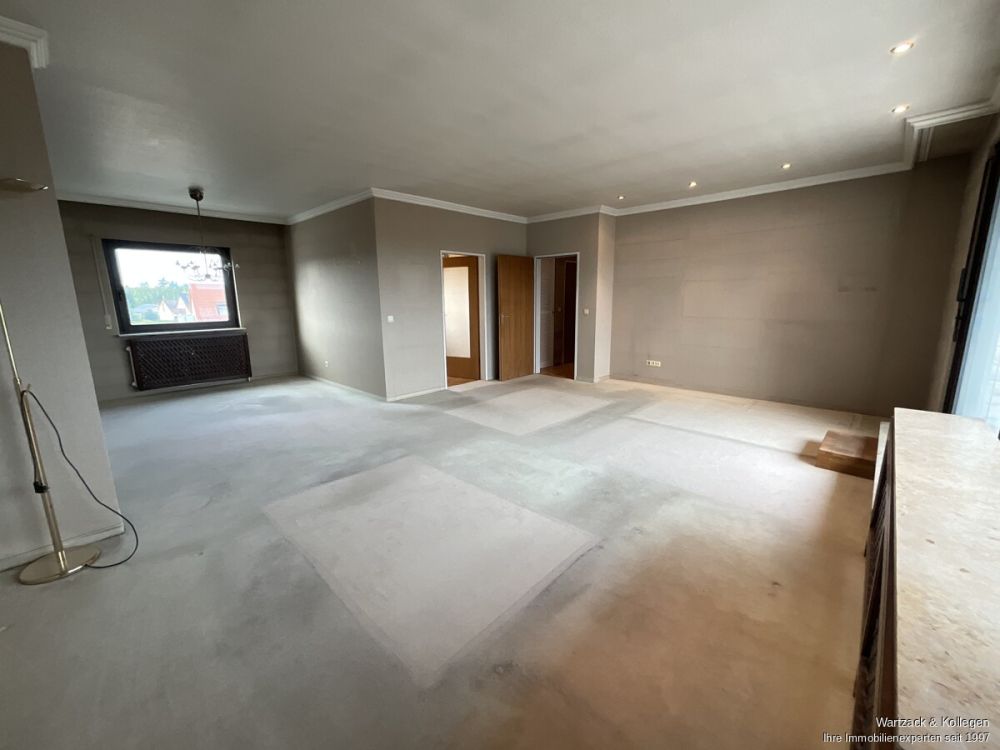 4-Zimmer-Penthouse mit traumhafter Dachterrasse in Wendelstein-Großschwarzenlohe