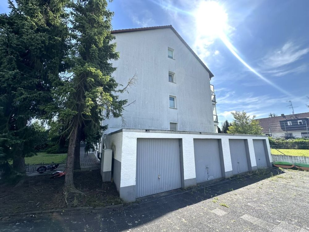 Helle 3-Zimmer-Wohnung mit Balkon & Garage in ruhiger Lage von Babenhausen