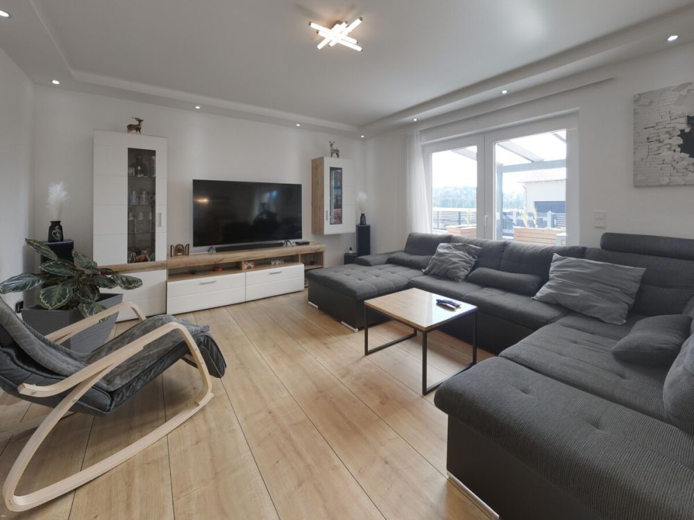 Jung, modern, familienfreundlich - Neuwertiges Einfamilienhaus in Wörnitz!