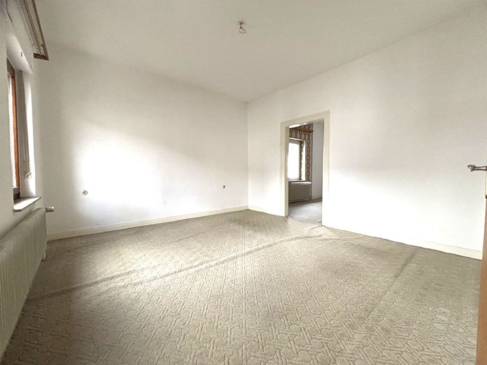 / Familienfreundliches Stadthaus in Hüsten - Viel Platz & Entwicklungspotenzial