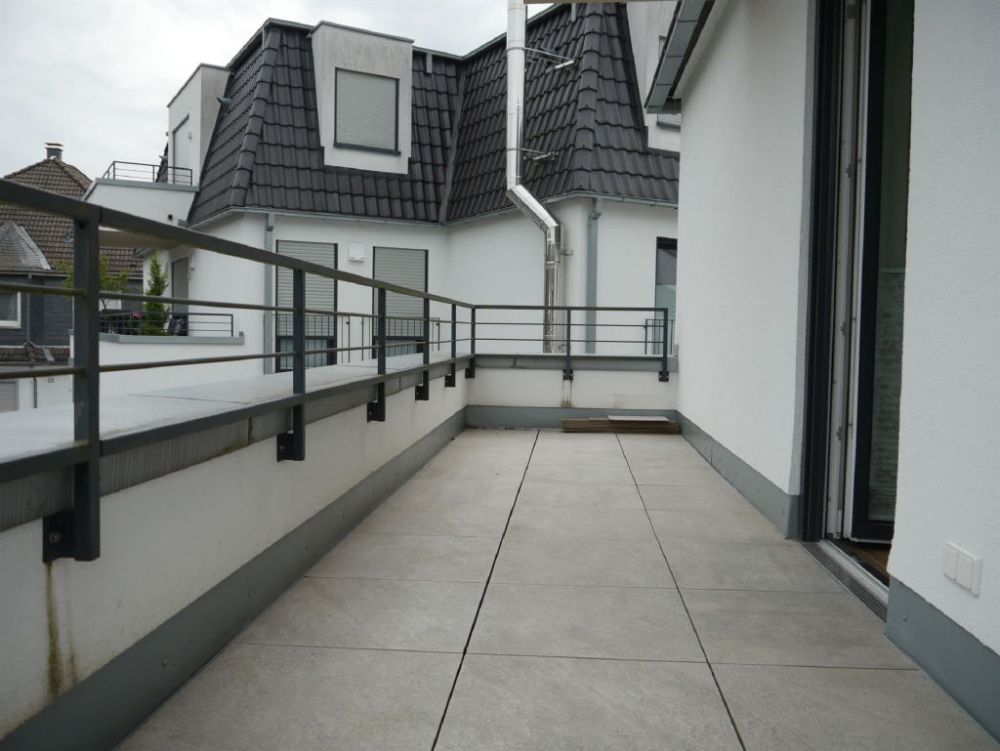 großer Balkon