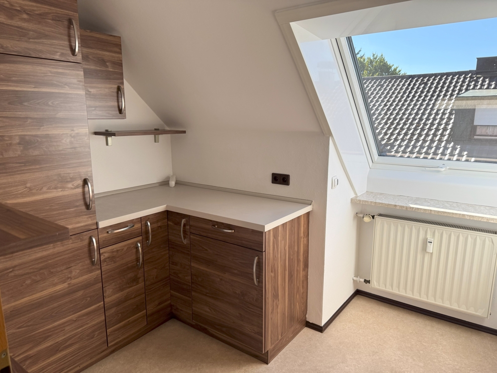 Helle 3,5-Zimmer-Dachgeschosswohnung mit schönem Balkon