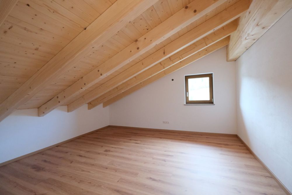 Erstbezug. Hochwertige Materialien. Lichtdurchflutet.