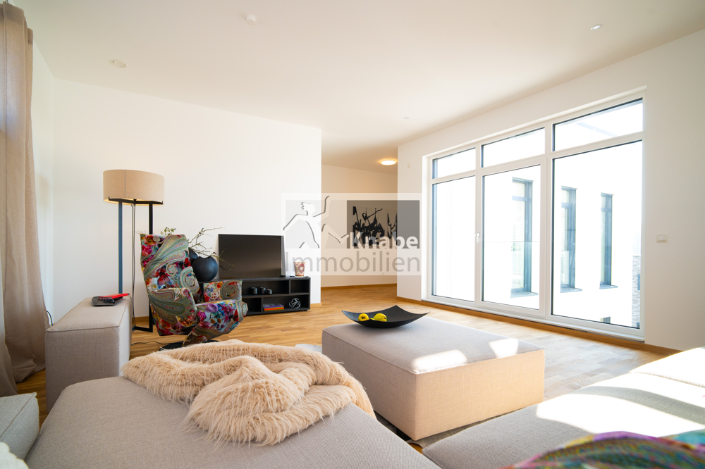 Leben im Loft-Style – Offene Räume, Sommergarten und spektakulärer Ausblick!