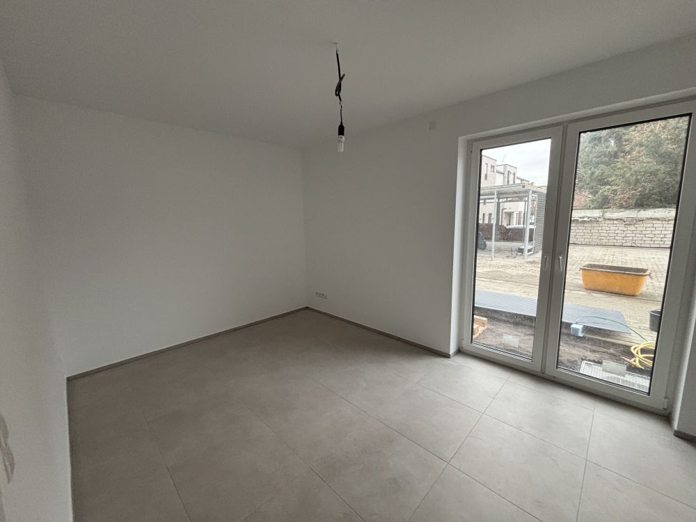 Einzigartig!
hochwertige 3-Zimmer Mietwohnung mit zwei Stellplätzen
in zentraler Lage von Rheine! (6)