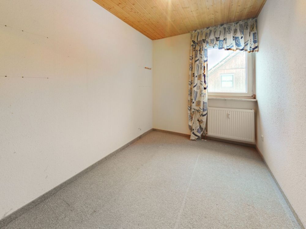 Selbst einziehen oder vermieten - schöne 3-Zimmer-Dachgeschoss-Wohnung in Dietenhofen (6)