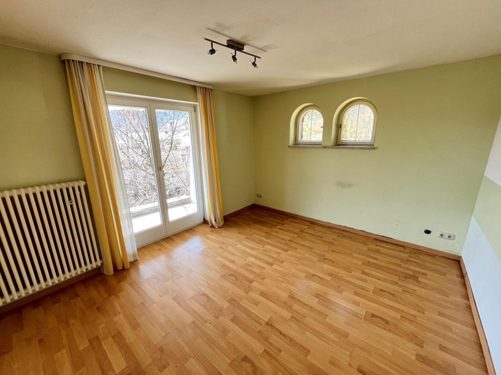 EINZIGARTIGE RARITÄT IN ZENTRALER LAGE!!!  1-2-Familienhaus in Immenstadt