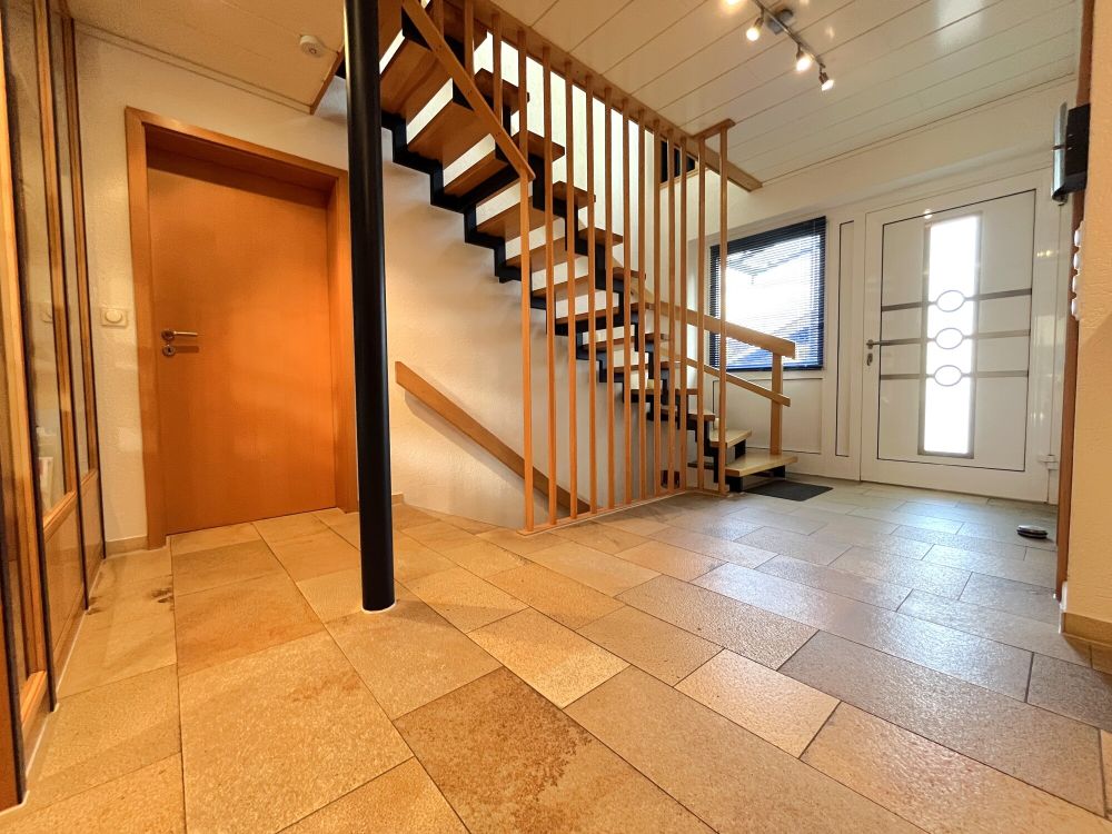 Heimkommen & Wohlfühlen in beliebter Lage von Burgsteinfurt!
Großes Einfamilienhaus mit tollen Extras