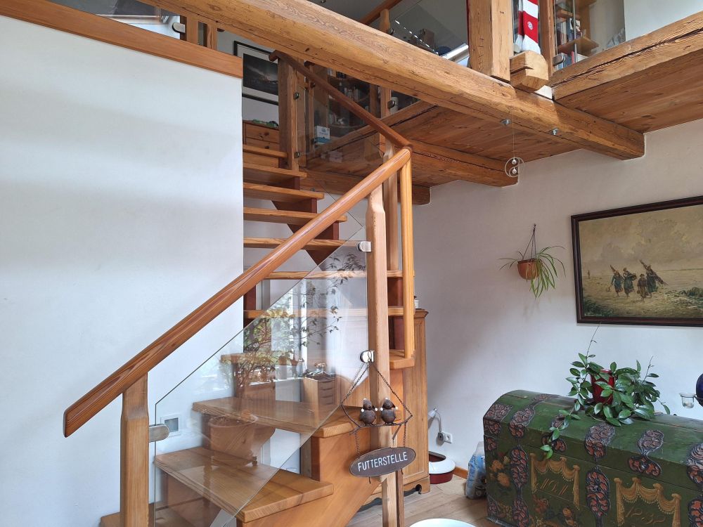 Aufgang zur Galerie in der Hauptwohnung
