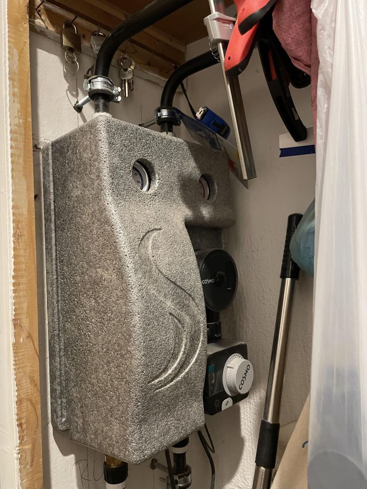 SEHR GUT VERMIETETE EINHEIT MIT FUSSBODENHEIZUNG