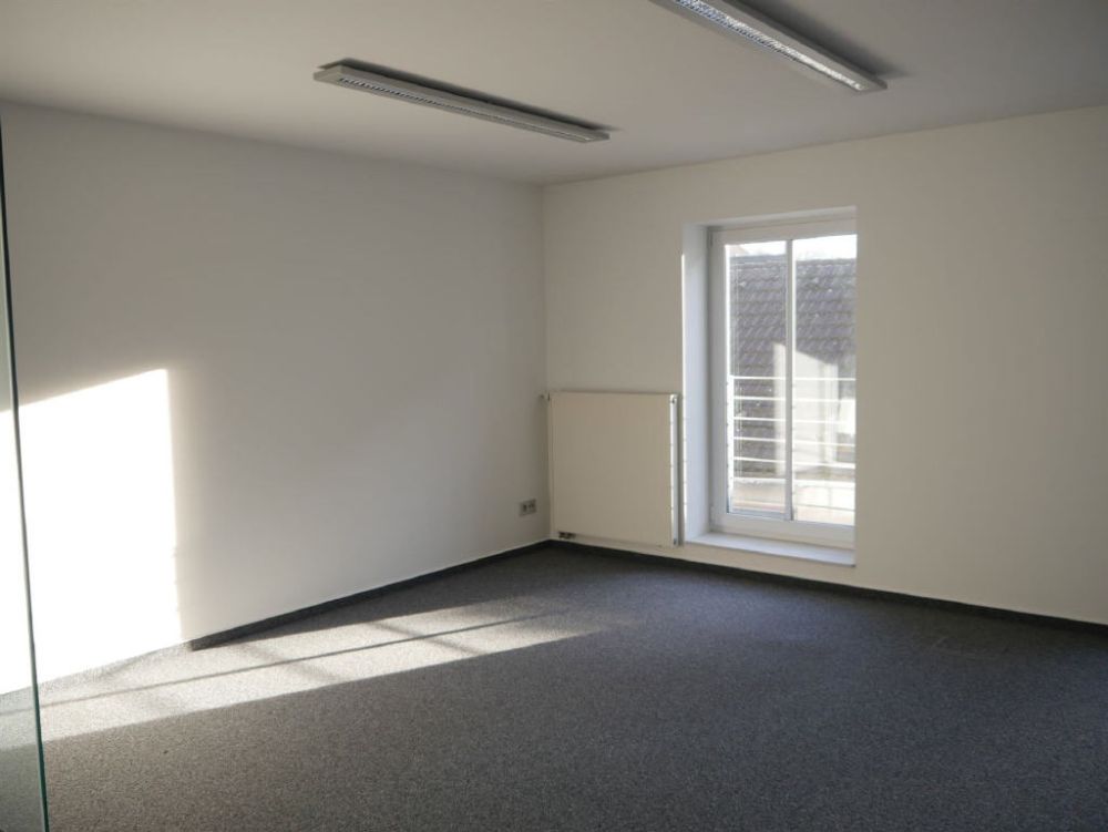 / Moderne Büro-/ Praxisfläche im Zentrum von Attendorn!
