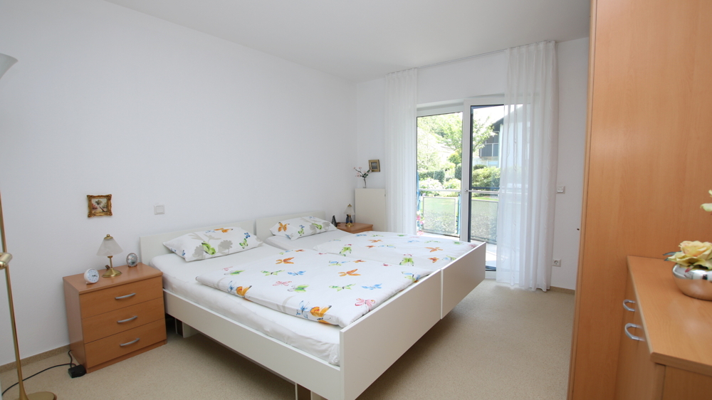 Exklusive 3-Zimmer-Wohnung mit 2 Balkonen und TG-Stellplatz in unmittelbarer Nähe zum Zw'ahner Meer