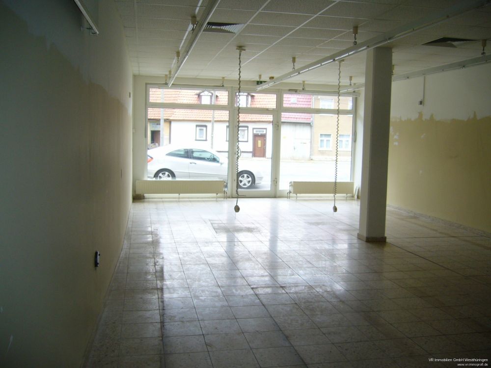 Große Gewerbefläche in Tonna!