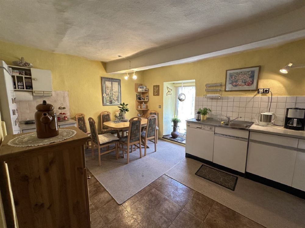 Historisches Einfamilienhaus mit schönem Grundstück