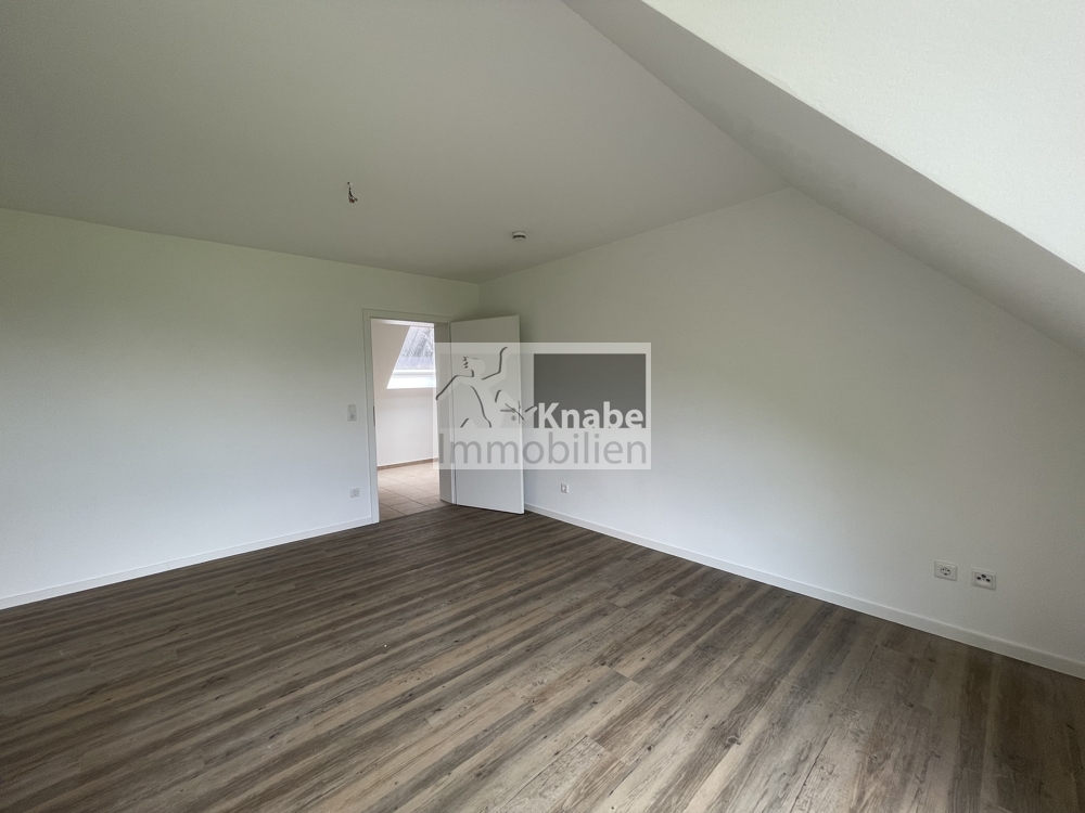 Moderne Wohnung mit Ausblick und eigenem Gartenteil!