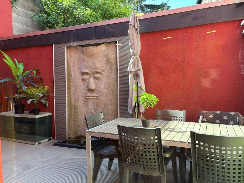 VIE-Dülken: Charmeoffensive! Bemerkenswert kuscheliges Haus 4 Schlafzimmer + Kamin + Wellness Lounge