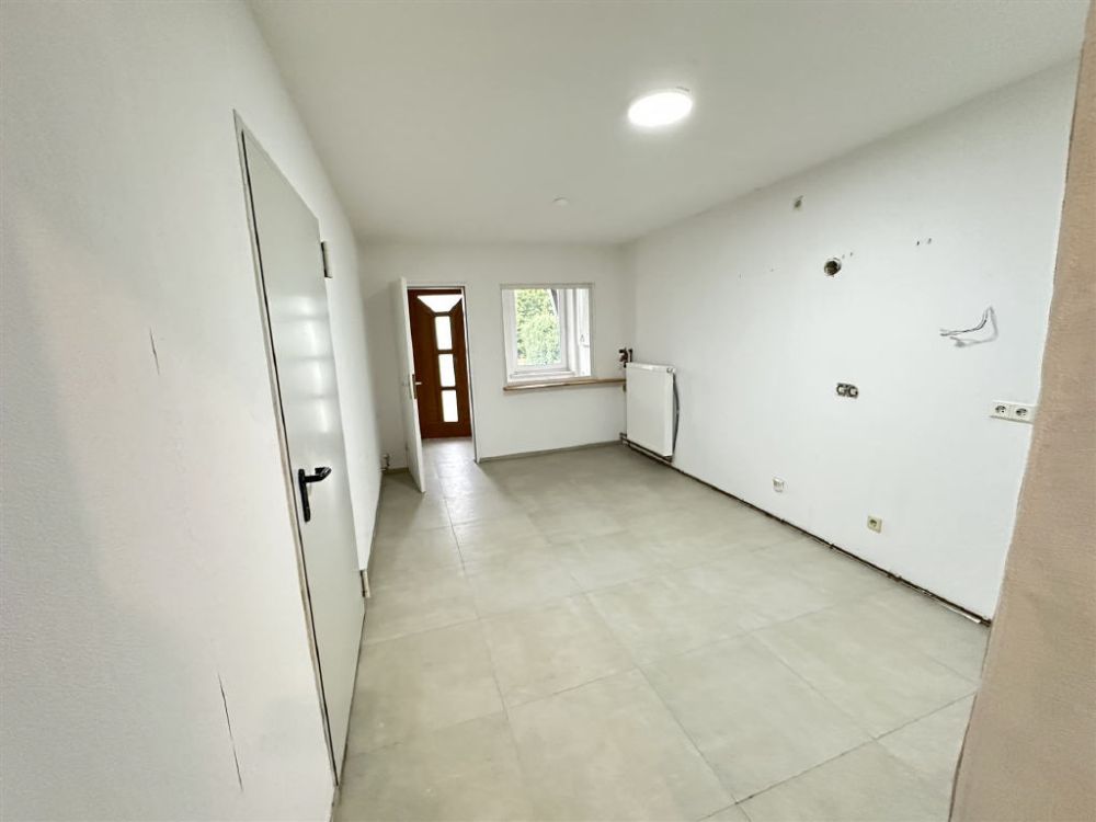 Vollständig Renovierte Doppelhaushälfte in Lingerhahn!