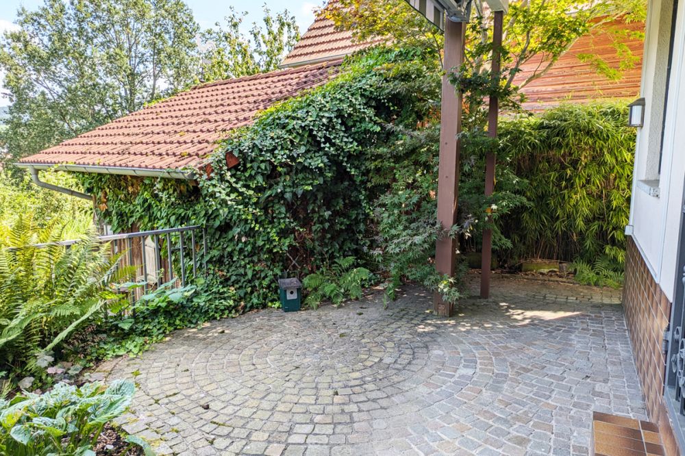 Einfamilienhaus mit traumhaftem Blick über Erbach!