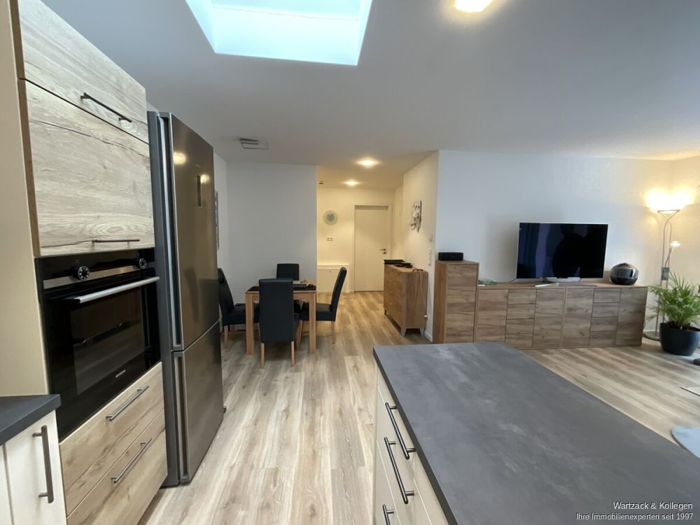 Küche mit Essbereich